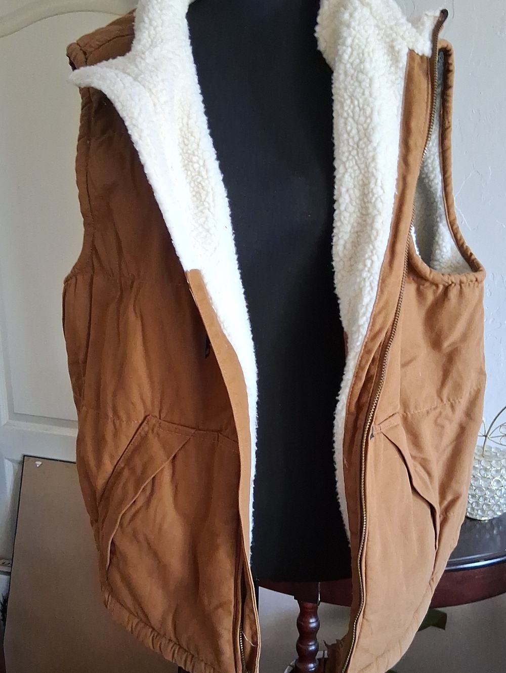 Lee Brown Hooded Sherpa-Lined Vest
